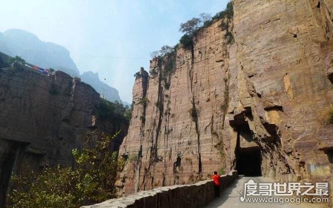 世界最危险的村庄郭亮村在哪里，河南省(村庄建在1700米悬崖上)