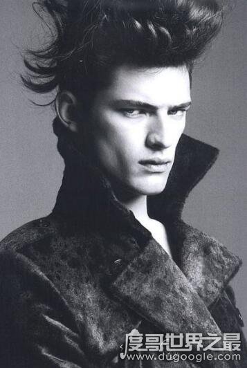 世界第一男模，肖恩·奥普瑞(24岁登福布斯男模收入榜首)