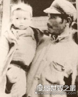 中国唯一双国籍人是他，帅气的开国将军