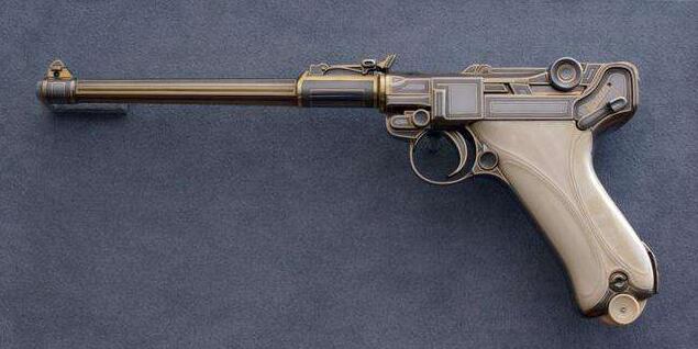 世界上最漂亮的枪，鲁格P08手枪金色枪身雕刻印花（精致到每一个细节）