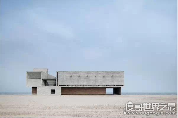 中国最孤独的图书馆，独自伫立在北戴河沙滩边(千万不要一个人去)