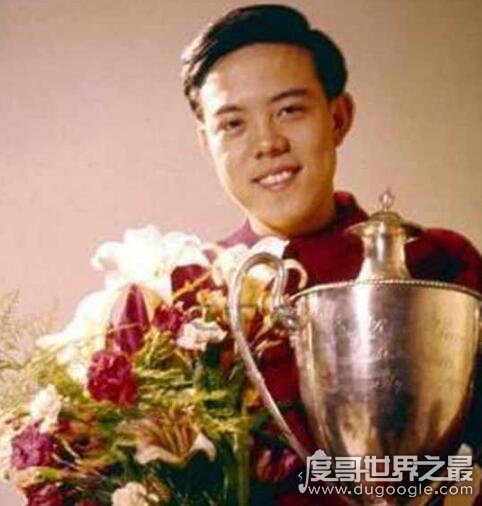 中国第一个世界冠军，容国团(因“文革”批斗31岁自杀身亡)