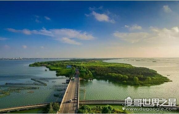 阳澄湖在哪里哪个省的，位于江苏省南部(跨吴县和昆山县)