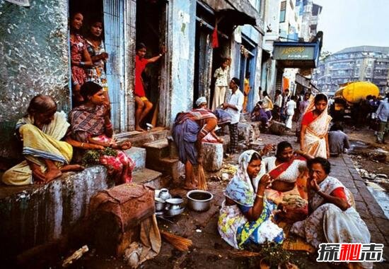 印度种姓制度是什么 人分三六九等贫富差距大（存在三千年）