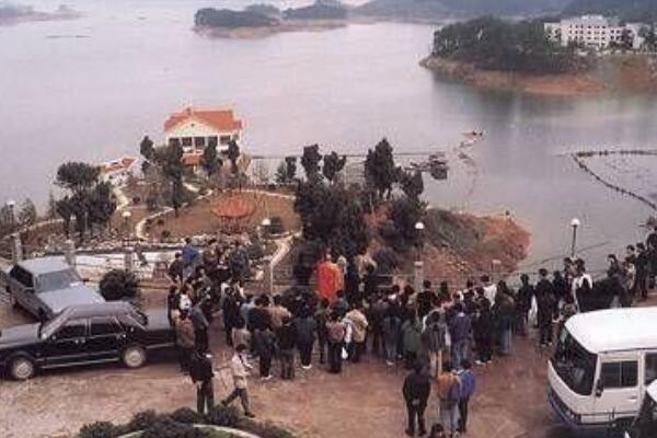千岛湖惨案的始末:三名暴徒残忍杀害32人(船毁人亡)