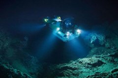 海底最深处有多深：马里亚纳海沟11034米(世界最深)