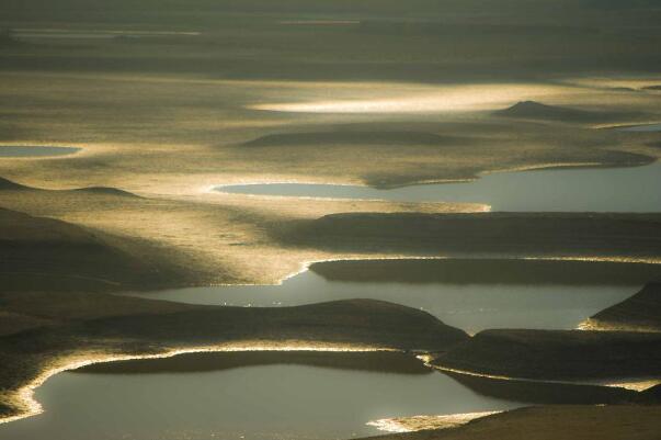 中国最大的淡水湖:鄱阳湖，约4070平方千米