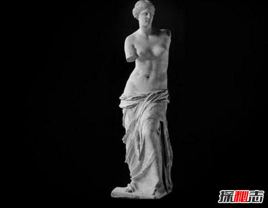 希腊女神维纳斯断臂之谜，战争中雕塑无意被砍断双臂
