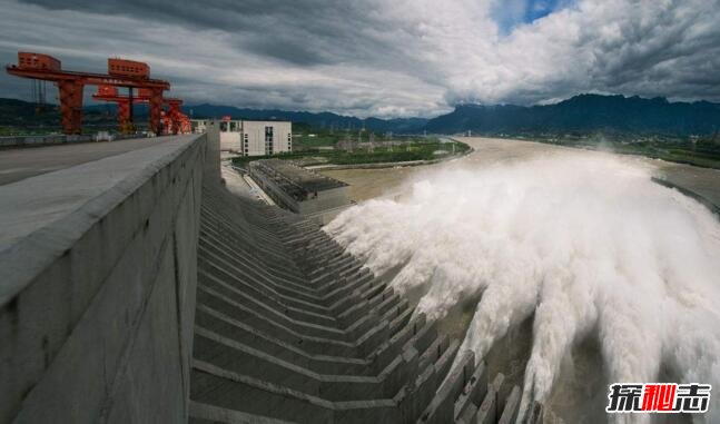 三峡大坝的危害有哪些，盘点三峡大坝的利与弊