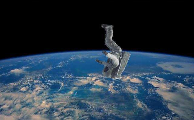 太空人会落地到地球表面吗？答案是不可能