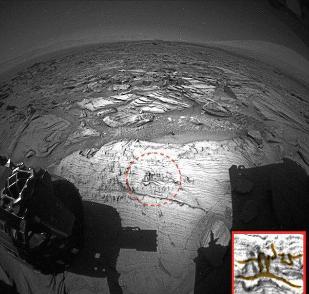 NASA用来探索火星的“外星”机器 又显示不寻常的雕刻