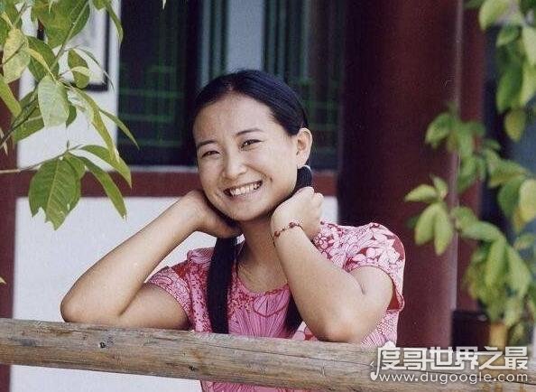 年轻时的贾玲是真瘦，贾玲瘦的照片令人惊艳(乃是大美女)