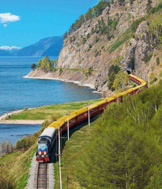 世界上最长的铁路，全长近上万公里（乘客不断）