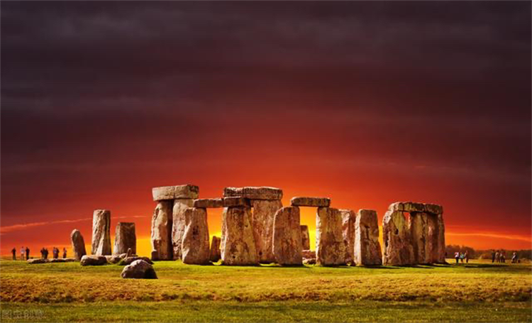 英国巨石阵不是一天建成的 工期耗费千年时间（确有其事）