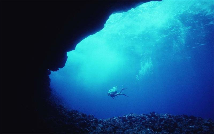 藏匿于深海中的神秘怪洞 究竟是什么人挖出的（各种可能性）