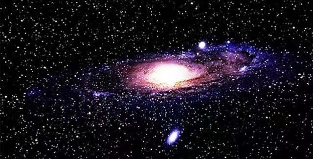 银河系中心最亮区域 为何恒星围绕它运动？（神秘宇宙）