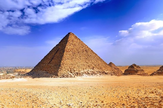 古老的金字塔建筑 究竟是用什么方式建成的（未解之谜）