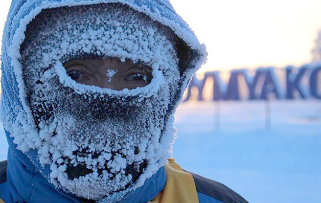 世界上最冷的马拉松比赛，连呼口气都能结冰