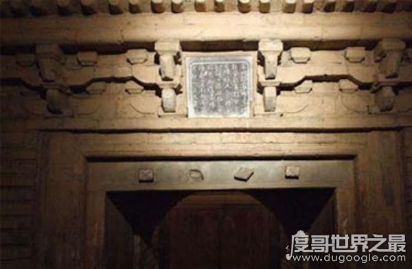 秦陵地宫至今未被开掘，专家担心内部文物见光遭到损坏