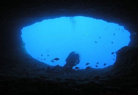 世界上最具有神秘色彩的潜水宝地，也是世界十大自然奇迹之一