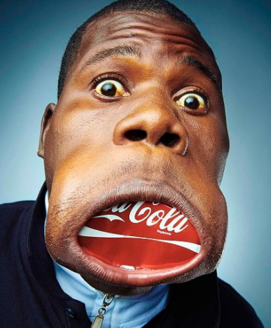 世界上嘴巴最大的人，能含住一个可乐罐子（血盆大口）