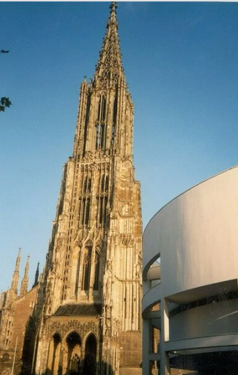 世界上最高的教堂，一千多年前的古老建筑（161米）