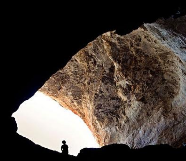 世界上最深的洞穴，唯一一个超过两千米的洞穴（神秘）