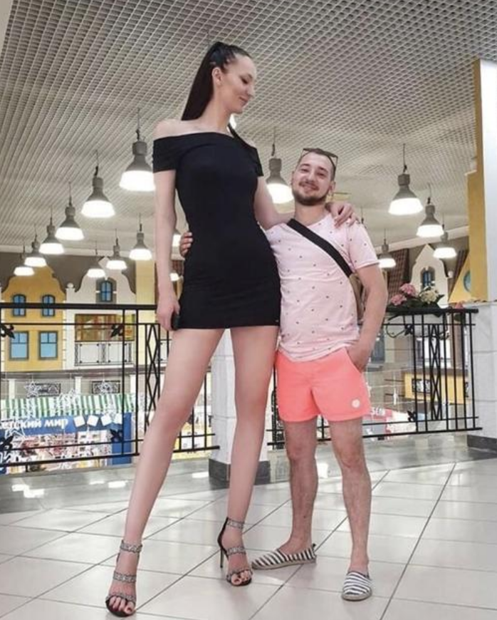 世界上腿最长的美女模特，曾出战北京奥运会（俄罗斯人）