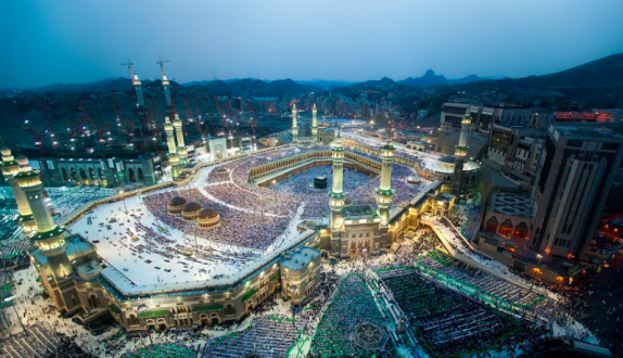 世界上最大的清真寺，占地面积高达35.6万平方米