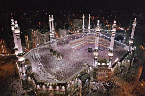 世界上最大的清真寺，占地面积高达35.6万平方米