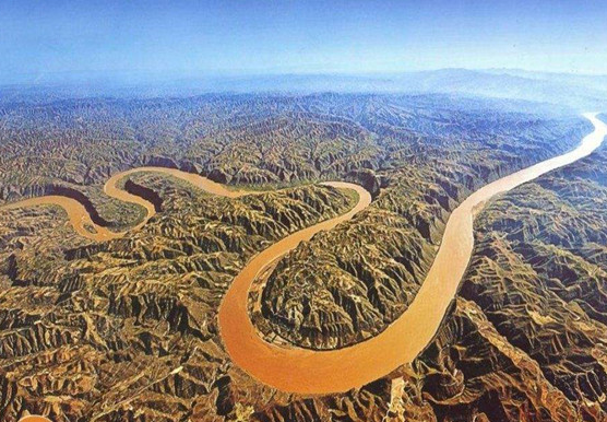 世界上含沙量最大的河流，同时也是中华民族的发源地之一