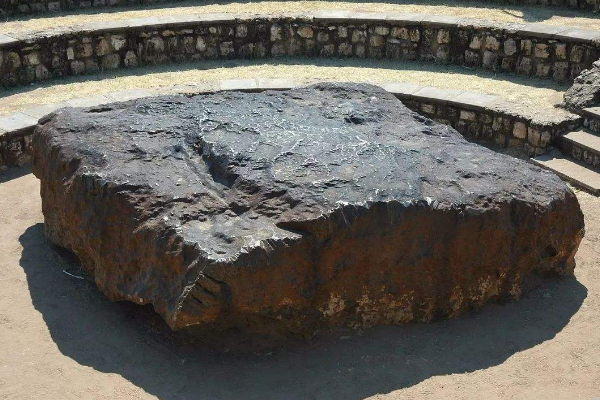世界上最大最重的陨石，整体重量高达60吨