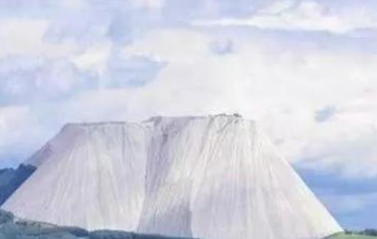 世界上最大的盐山，山体含盐量重达3亿吨