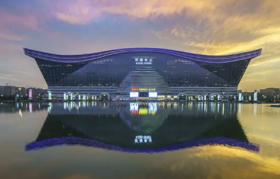 世界上最大的建筑，位于我国四川成都（娱乐天堂）