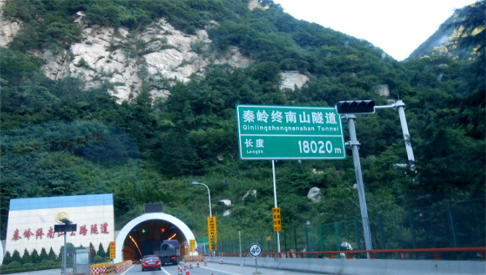 耗资40亿的亚洲第一隧道 到底有啥作用（隧道修建）