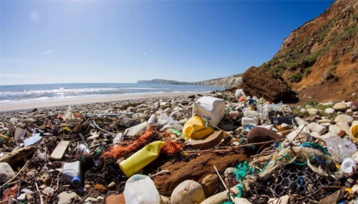 美国把垃圾丢进大海 还说是为了环保（环保口号）