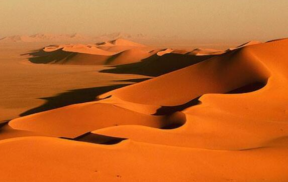 世界上最大的沙漠，气候条件十分恶劣