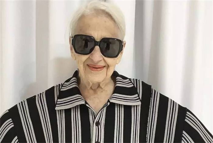 世界上最年长的网红 Ernestine Shepherd(80岁的老奶奶)