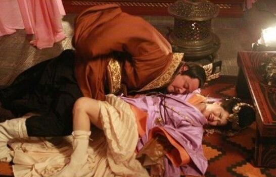 史上第一荒淫皇帝，后梁朱温让儿媳妇轮流侍寝