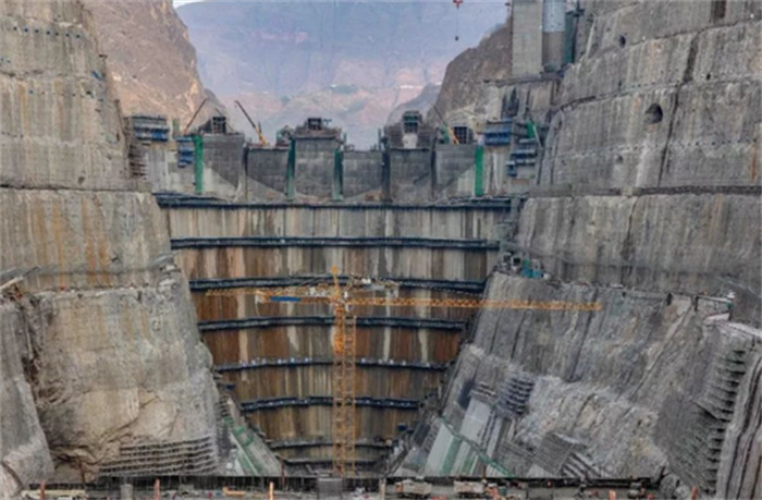 世界上最聪明的大坝 乌东德超级水电站(超级工程)