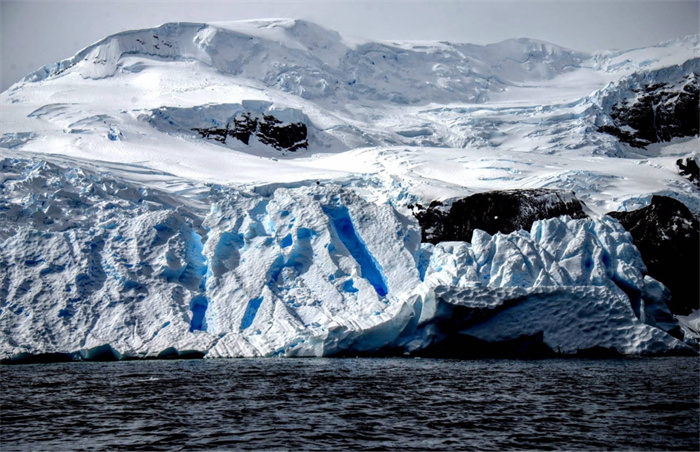 隐藏在南极冰层里的奇怪结构是什么（存在诸多漏洞）