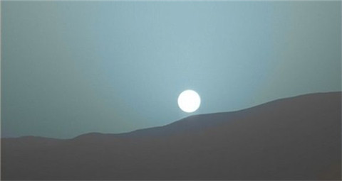 地球离火星有多远，火星上的夕阳是蓝色的吗（米尔散射）
