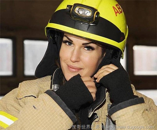 世界最美最性感女消防员，北欧的30岁女性Gunn Narten