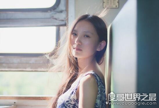 中国最美码农女神，赵洁琼在男朋友的镜头下美成这样
