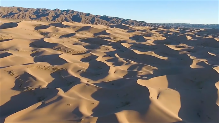 撒哈拉沙漠发神秘岩画  和远古人工河道  （未解之谜）