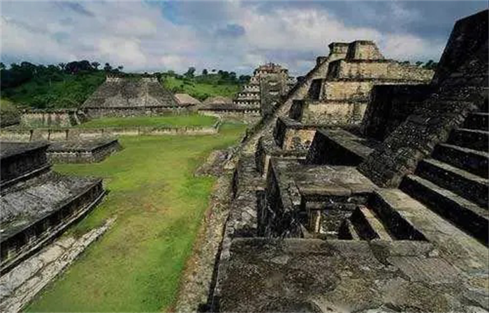 玛雅文明的诞生之谜 什么是古城堡（无从考究）