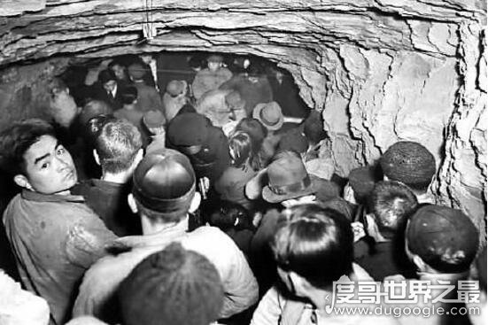1941年重庆大隧道惨案纪实，日军一夜轰炸害死12000人