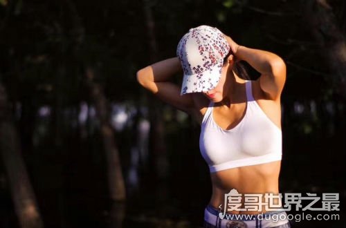 50岁不老女神刘叶琳真实照片集锦，身材完爆90后