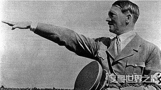 二战首犯希特勒怎么死的，并没有开枪自杀而是潜逃它地