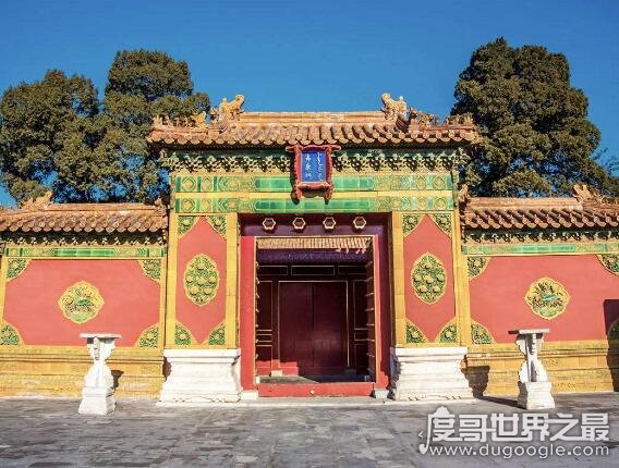 清朝寿康宫是谁的寝宫，是太后颐养天年的地方(始建于雍正时期)
